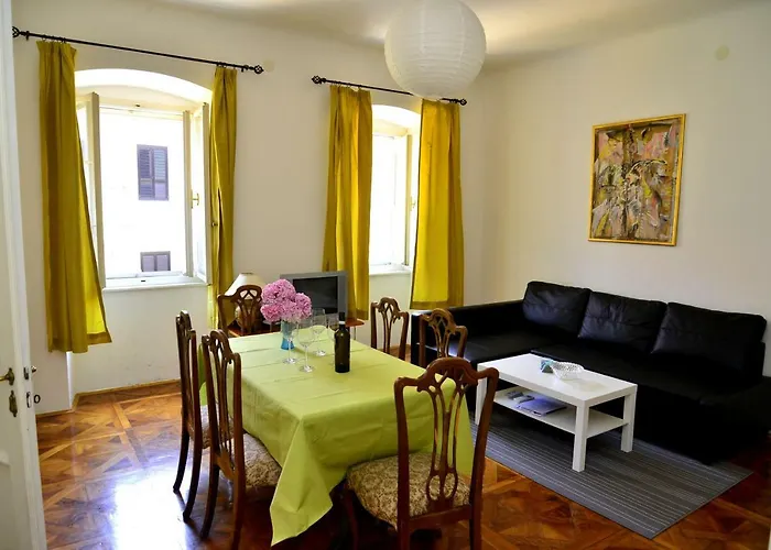 Charming 2 Min From The Апартаменти